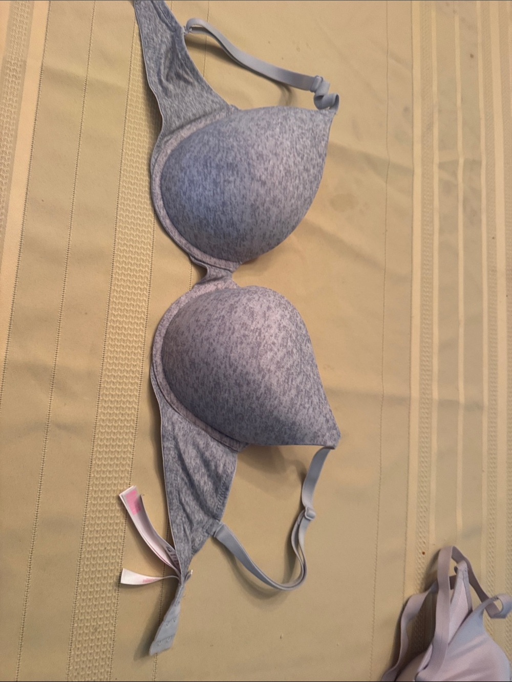 PINK Victoria's Secret Heather Gray Molded T-Shirt Bra